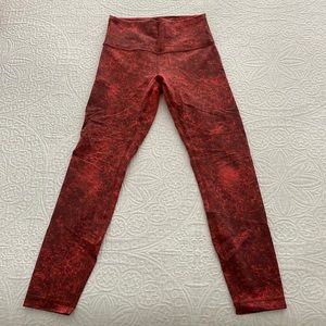 LULULEMON Wunder Train High-Rise Tight 25”